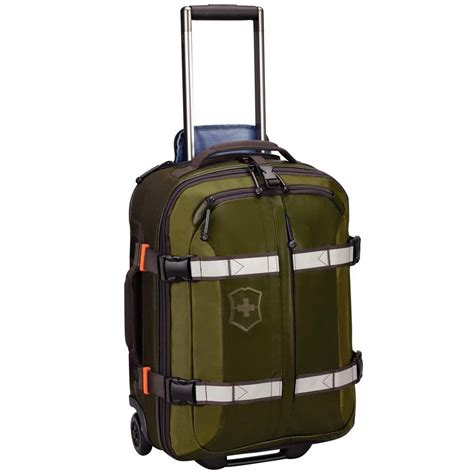 swiss army carry on luggage.